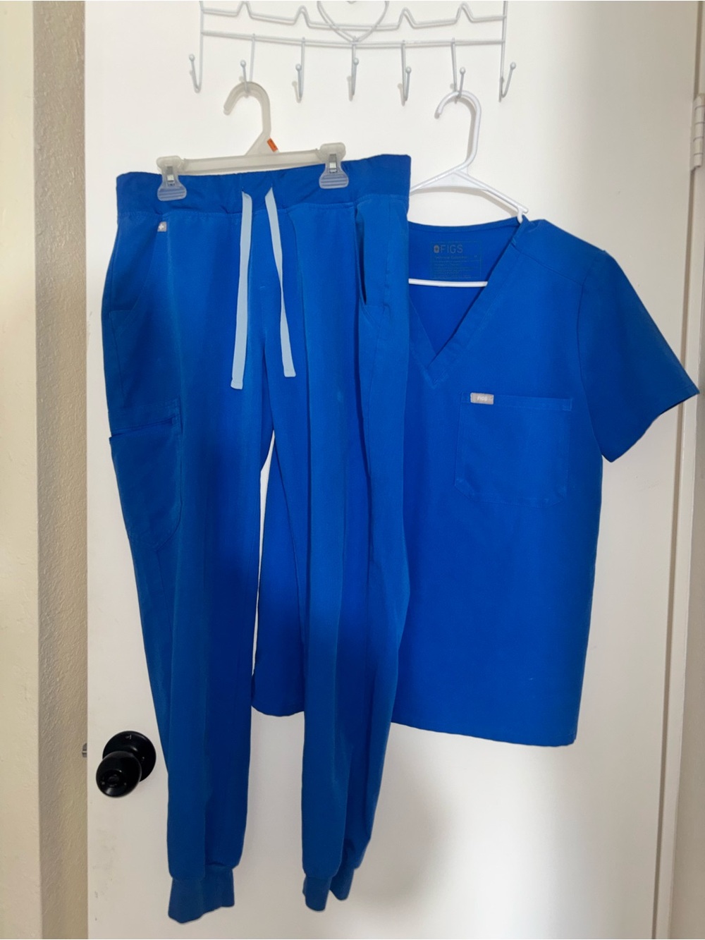Figs Royal Blue Women's Scrub Set - Jogger Pants & V-Neck Top